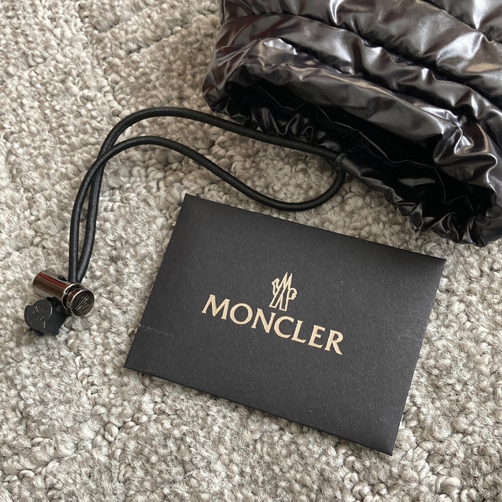 Moncler 48MM Designer Sunglasses Dark Green - Picture 8 of 10